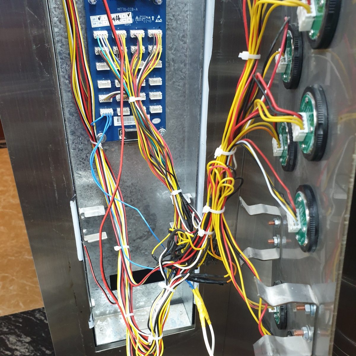 Lift Control 4